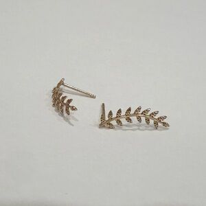 14k Gold Leaf Branch Earring